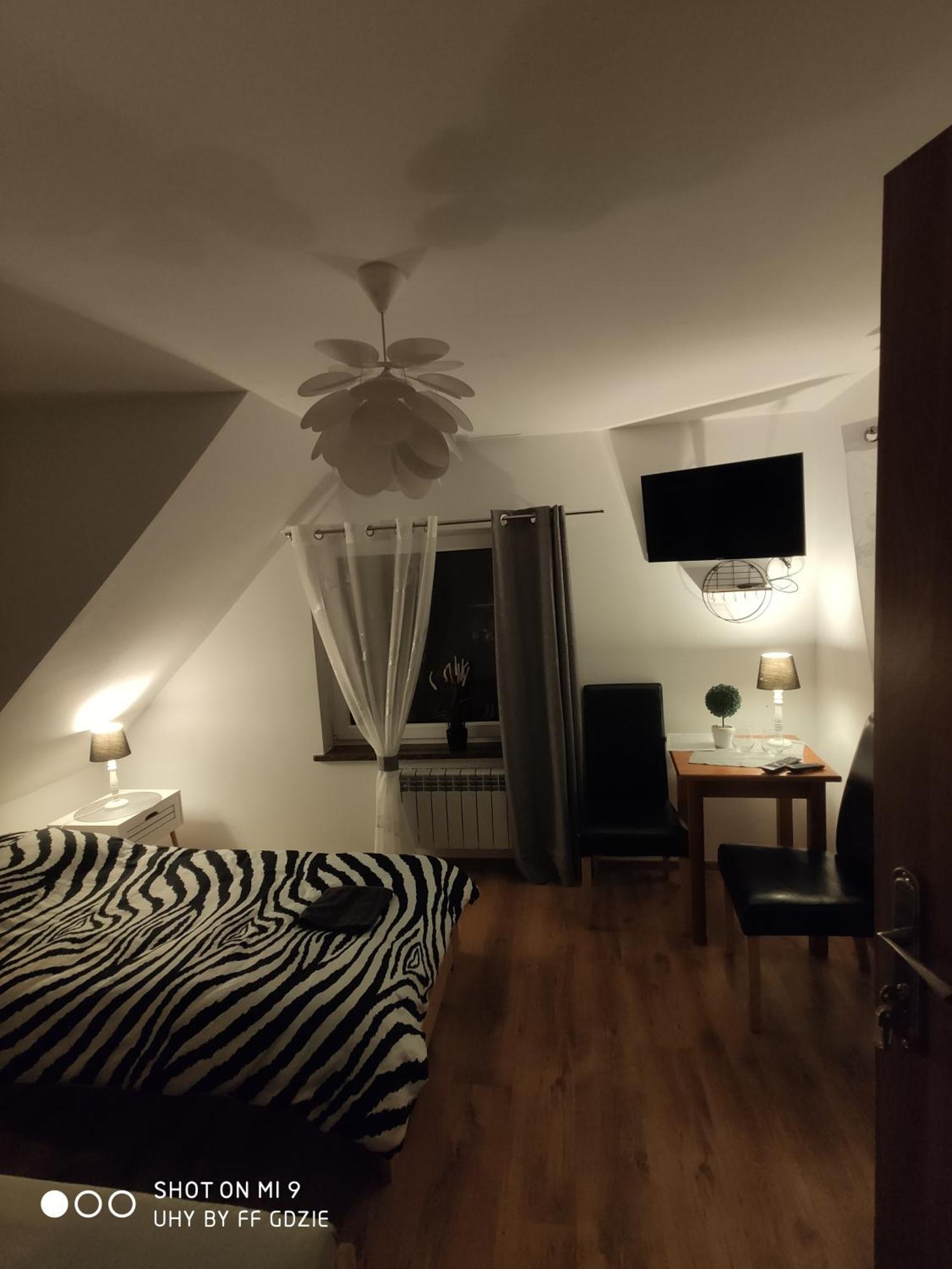 Apartamenty Pod Sosnami Ostróda Międzylesie Quarto foto