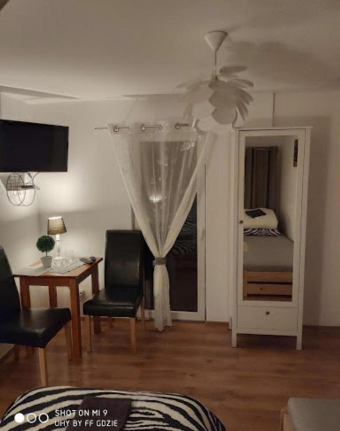 Apartamenty Pod Sosnami Ostróda Międzylesie Quarto foto